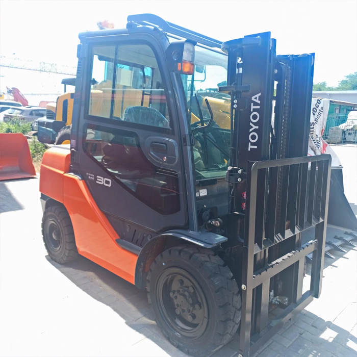stivuitor-toyota-62-8fd30-1