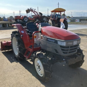 Японский трактор Yanmar F26D